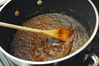 cooking the apple butter